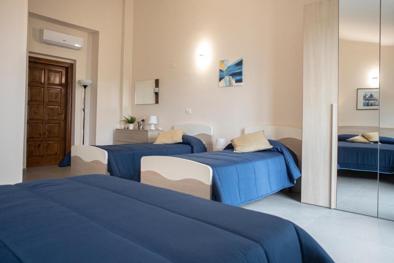 Un Passo Dal Mare - Guest House Lido Di Fondi Exterior photo