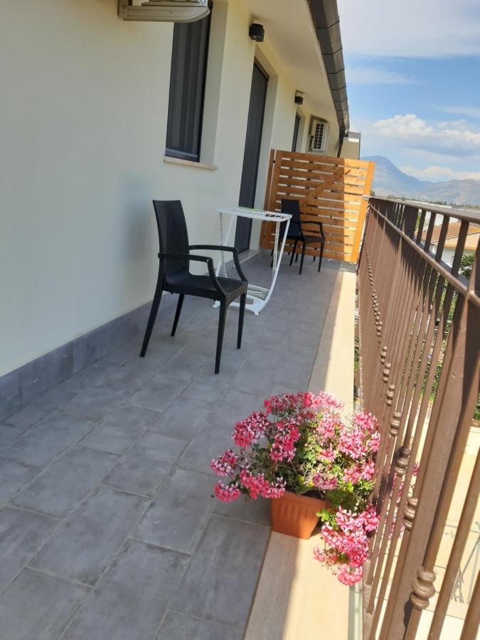 Un Passo Dal Mare - Guest House Lido Di Fondi Exterior photo