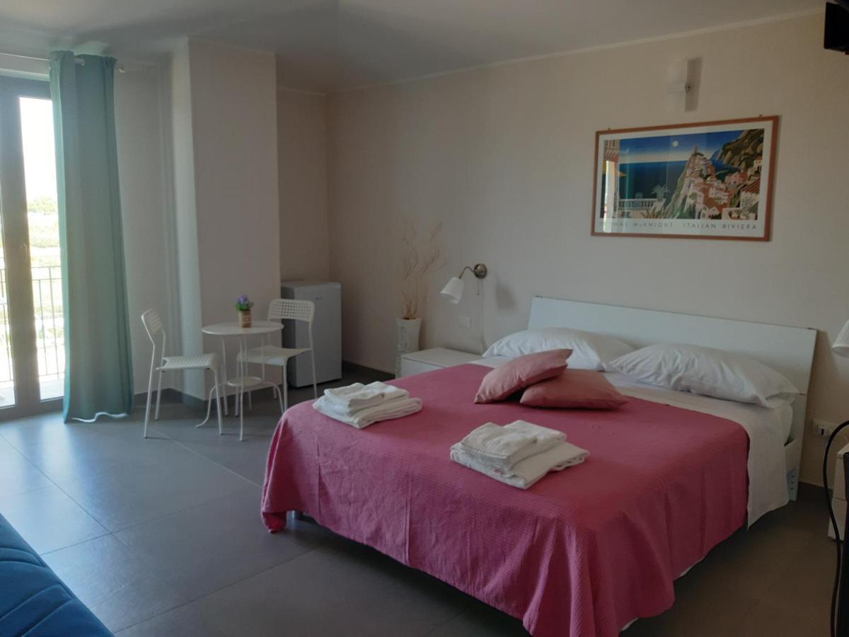 Un Passo Dal Mare - Guest House Lido Di Fondi Exterior photo